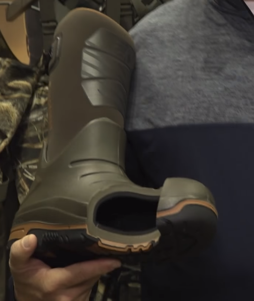 Best Deer Hunting Boots - choose ideal boots for deer hunting adventures
