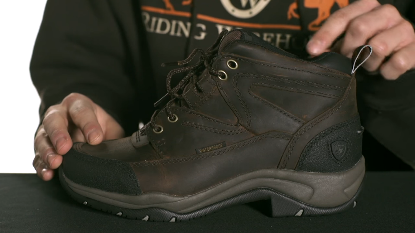 The Best Hiking Boots - We reviewed all different features and products