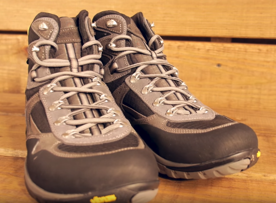 Camping Boots - Check this article for best camping boots reviews