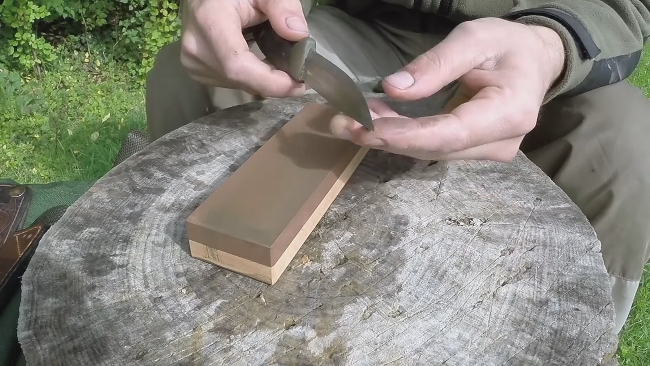 How To Sharpen A Hunting Knife