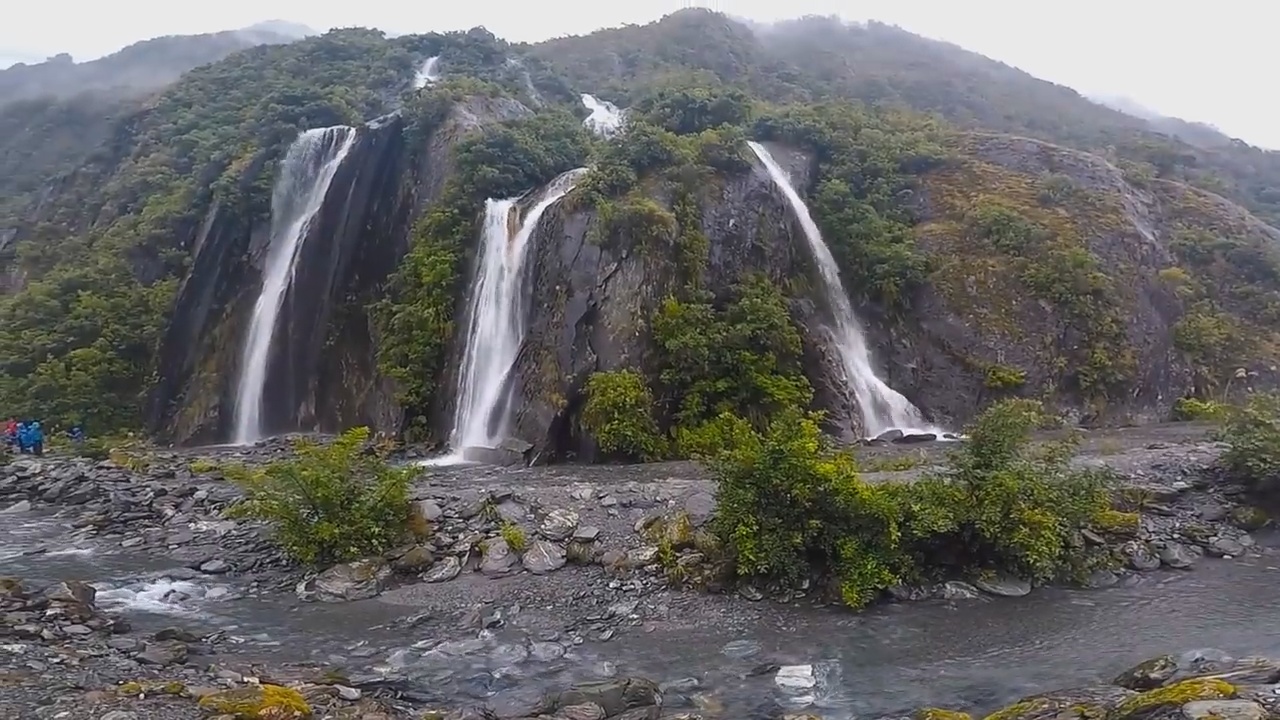 backpacking new zealand